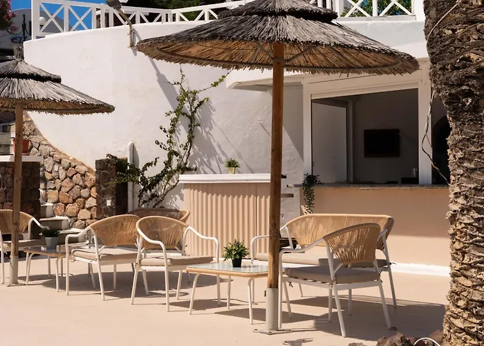 Albatros Hotel Fira (Santorini)