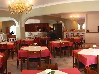 Albatros Fira (Santorini)