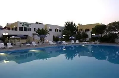 Отель Albatros