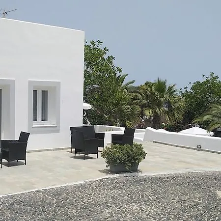 Albatros 4* Fira (Santorini)