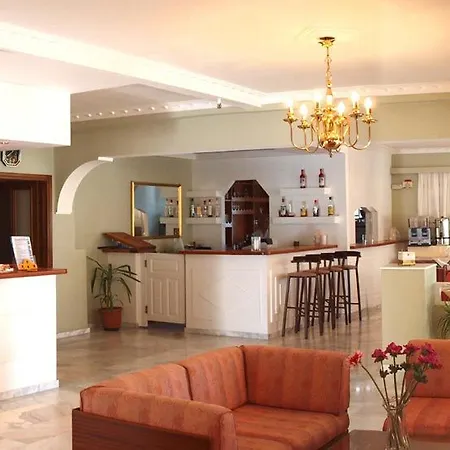 Albatros Fira (Santorini)