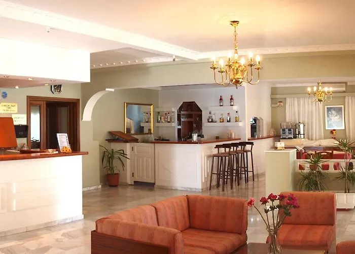 Albatros Fira (Santorini)