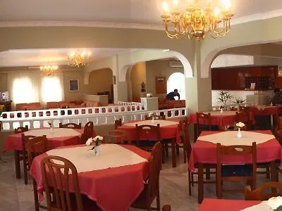 الباتروس ثيرا